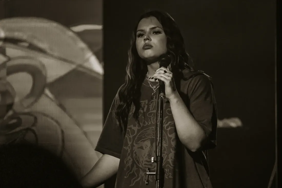 Ol' Boy live, frame 11