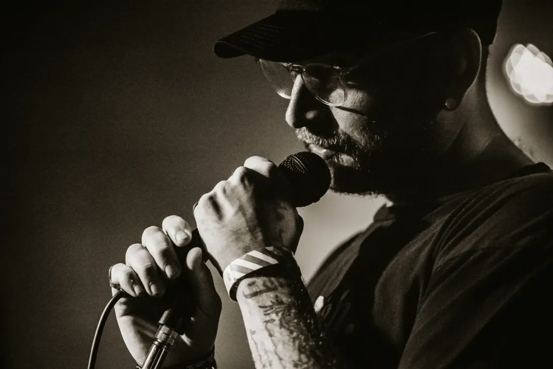 Ol' Boy live, frame 9