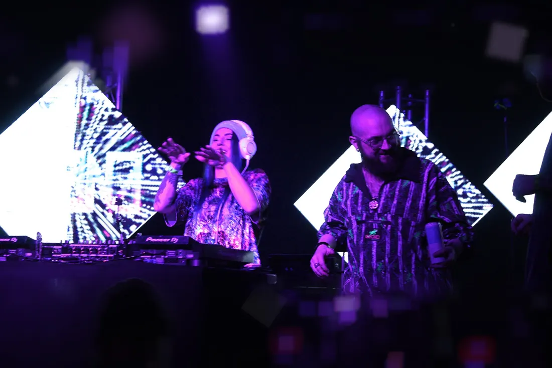 Ol' Boy live, frame 10