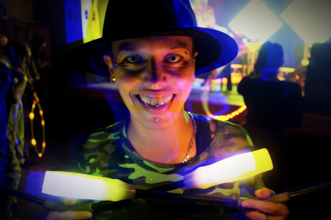 Ol' Boy live, frame 13
